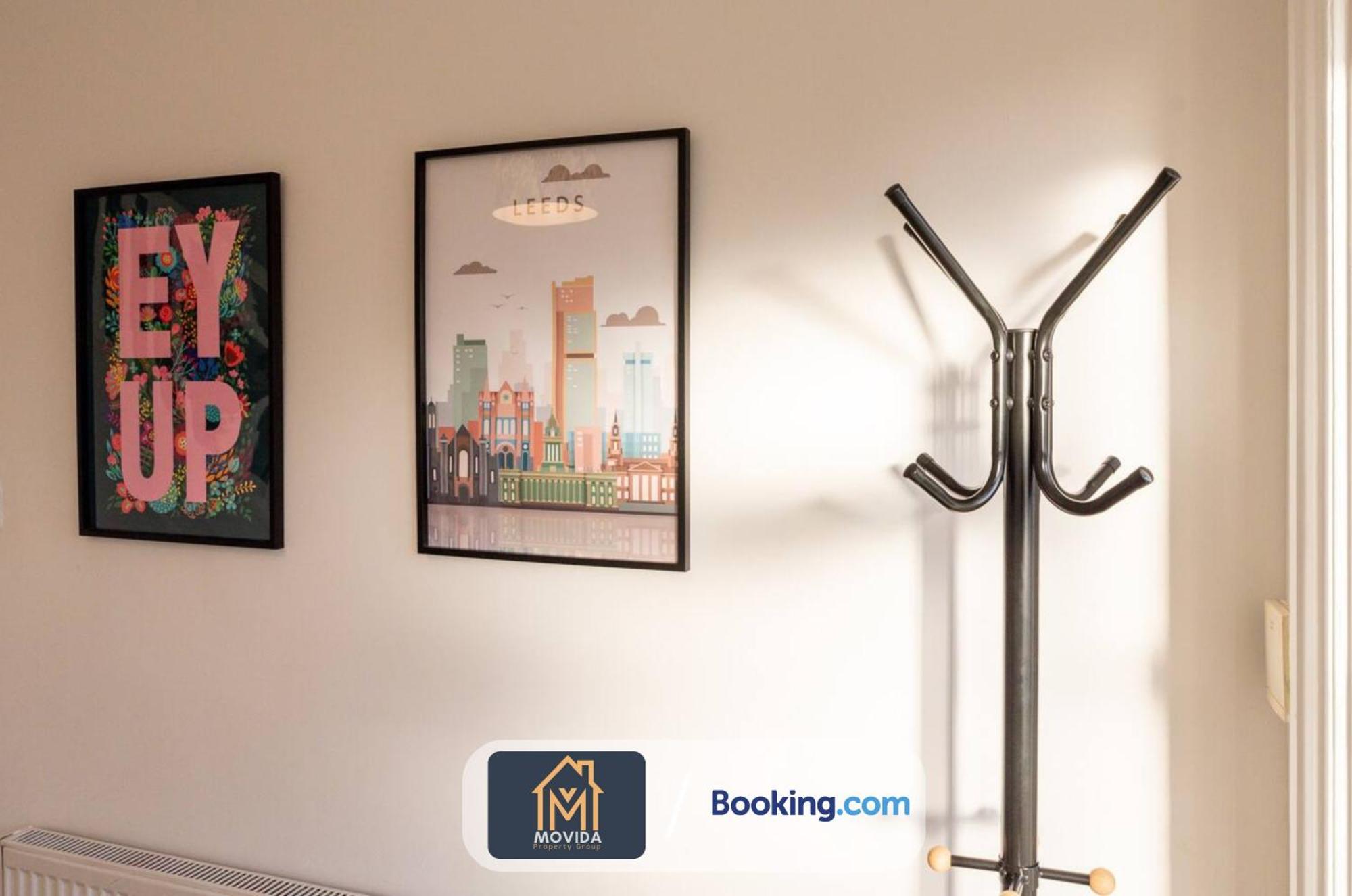 Large Modern 6 Bedroom House By Movida Property Group Short Lets & Serviced Accommodation With Games Room Leeds  Ngoại thất bức ảnh